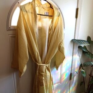 *stained* Bill Blass ONE SIZE bathrobe with belt *stained*